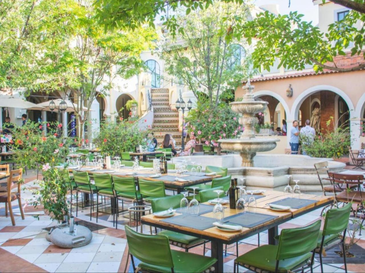 The Windhoek Luxury Suites Kültér fotó