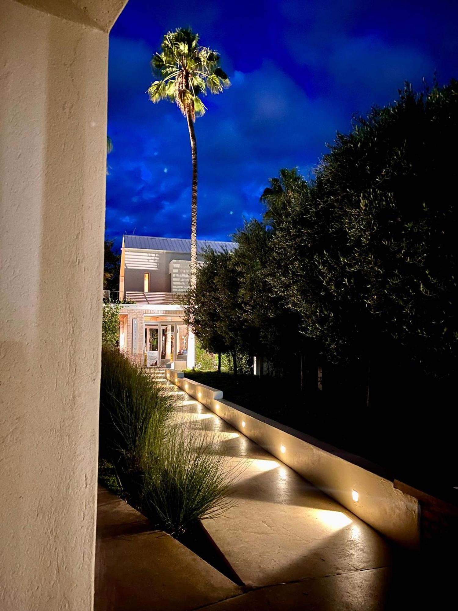 The Windhoek Luxury Suites Kültér fotó