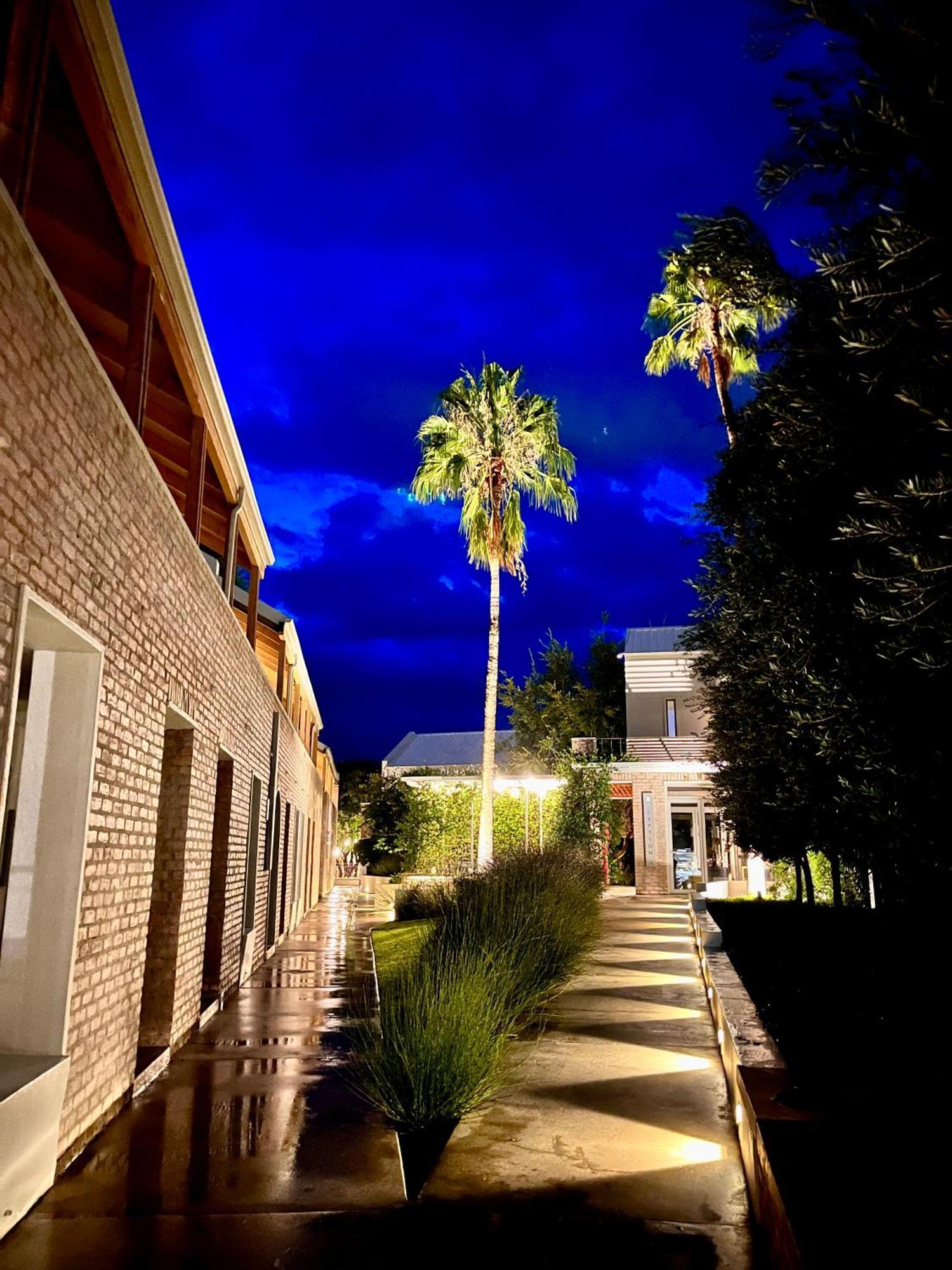 The Windhoek Luxury Suites Kültér fotó